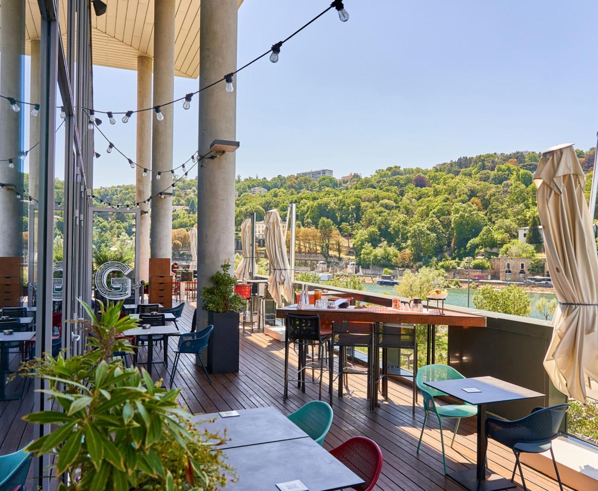 Novotel Lyon Centre-Confluence Bord De Saone Esterno foto