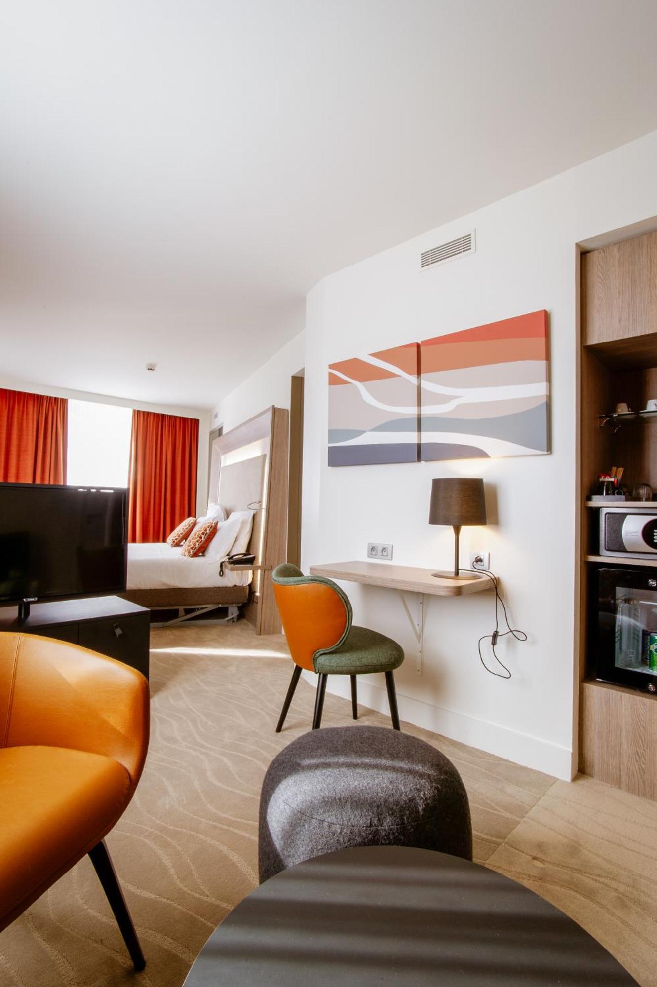 Novotel Lyon Centre-Confluence Bord De Saone Esterno foto