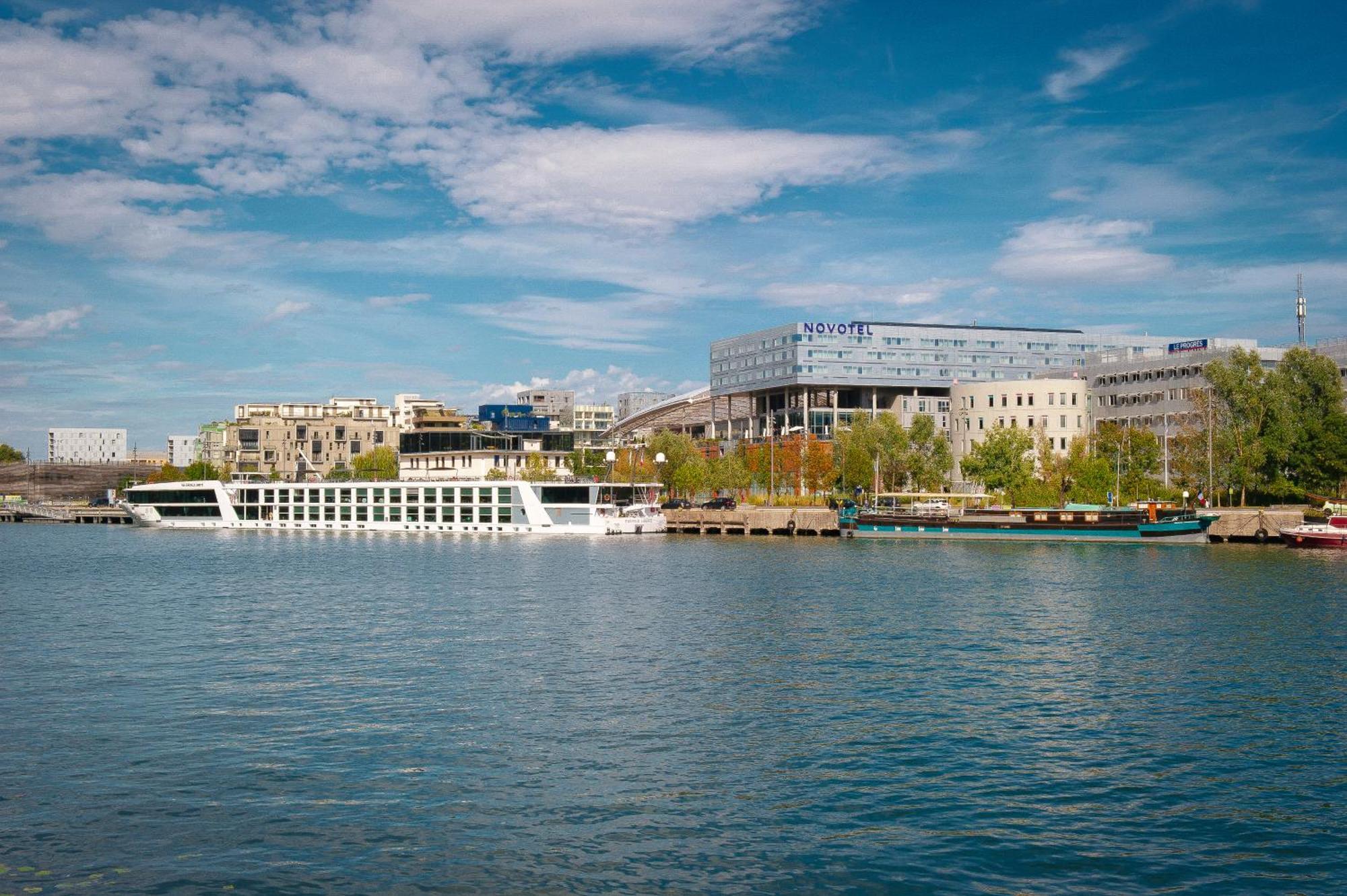 Novotel Lyon Centre-Confluence Bord De Saone Esterno foto